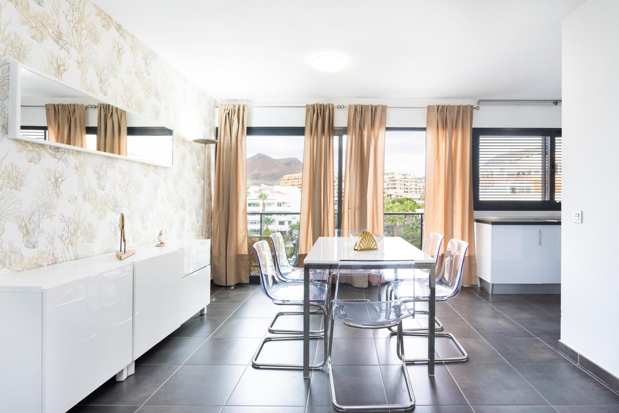 New Center Cristianos Apartmán